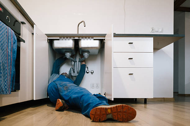 Professional Pipe Repair technician working in Howe, OK